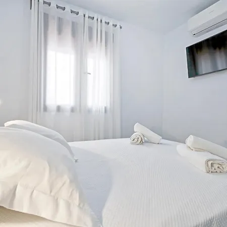 Tejon Y Marin, Nuevo En Casco Antiguo *