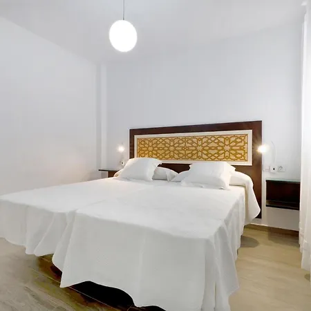 Tejon Y Marin, Nuevo En Casco Antiguo * קורדובה