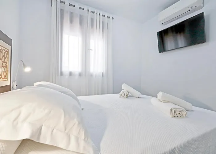 Tejon Y Marin, Nuevo En Casco Antiguo *