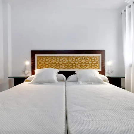 Tejon Y Marin, Nuevo En Casco Antiguo 科爾多瓦